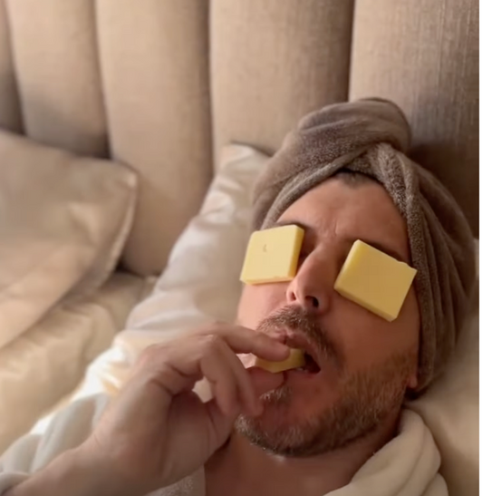 What's the deal with Keto Dieters and Cheese?!